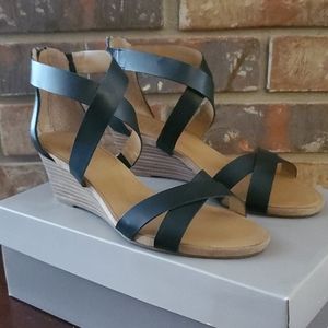 Franco Sarto Black Wedges